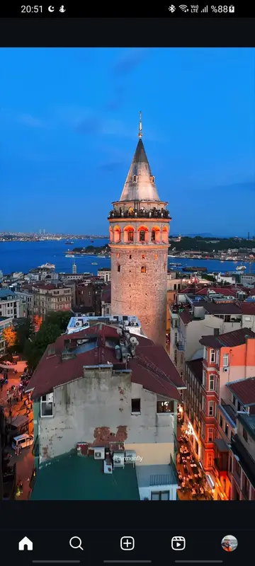 Galata Kulesi ve çevresi, gün batımında havadan görünüm